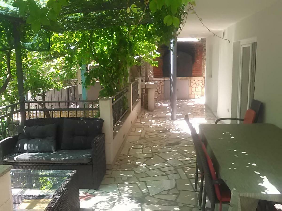 Appartamento Pavlic 2 Omiš